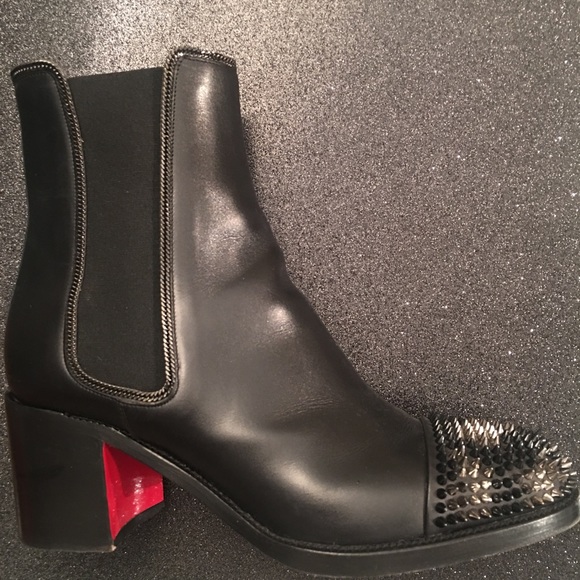 black studded toe boots